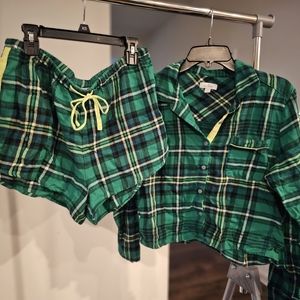 SOLD-Plaid pajama set 2 piece